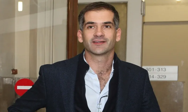Δημοσκόπηση: Μπροστά με 33,8% ο Μπακογιάννης για την Αθήνα - Πέμπτος ο Ηλιόπουλος