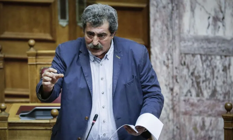 «Κράζει» Μπογδάνο ο Πολάκης