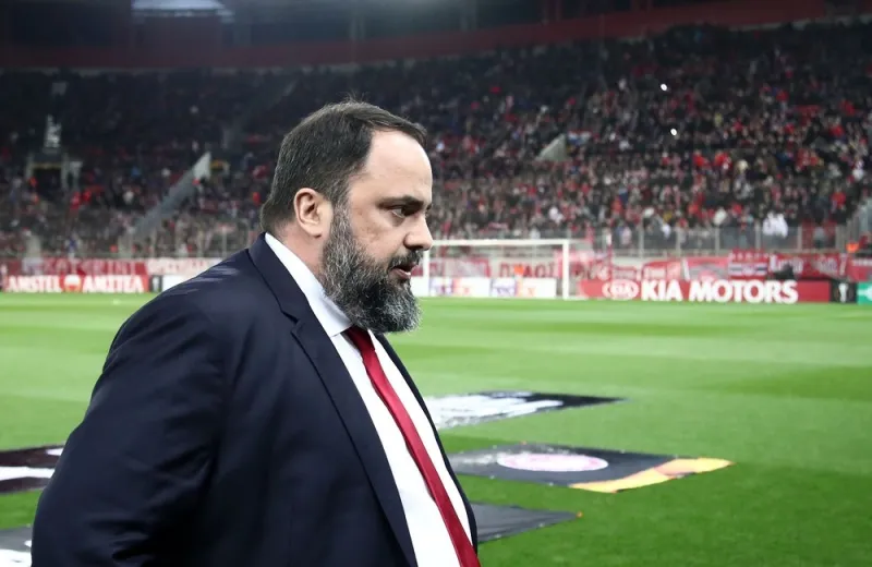Ολυμπιακός: Όλα όσα είπε ο Μαρινάκης στους ποδοσφαιριστές