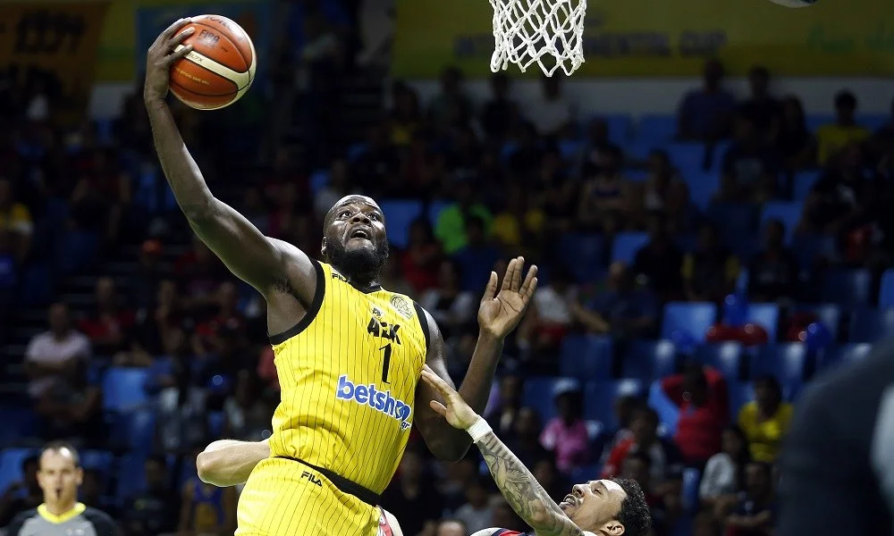 AEK - Φλαμένγκο: Για να γίνει «βασίλισσα» του πλανήτη