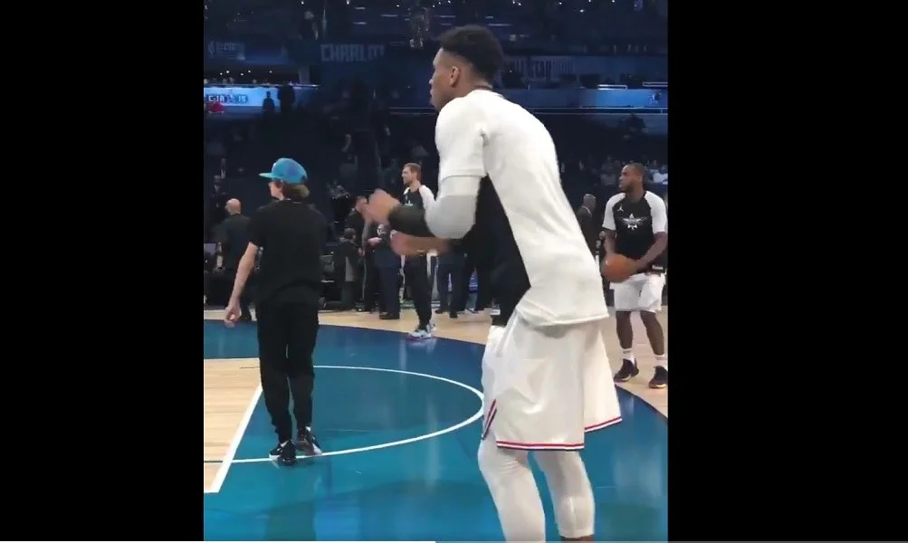 All Star Game: Η προθέρμανση του κάπτεν Αντετοκούνμπο (video)