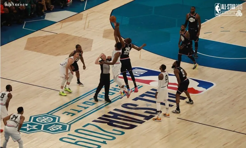All Star Game: Καρφώνει ασταμάτητα ο Αντετοκούνμπο (videos)