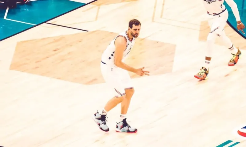 Το σόου του Νοβίτσκι στο τελευταίο του All-Star Game (pics/vid)