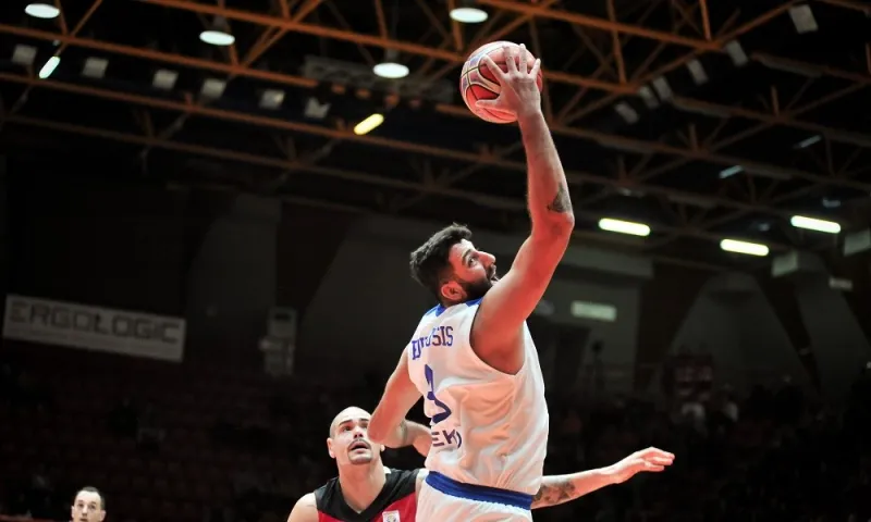 Μπουρούσης: «Ραντεβού στο Ηράκλειο» (vid)