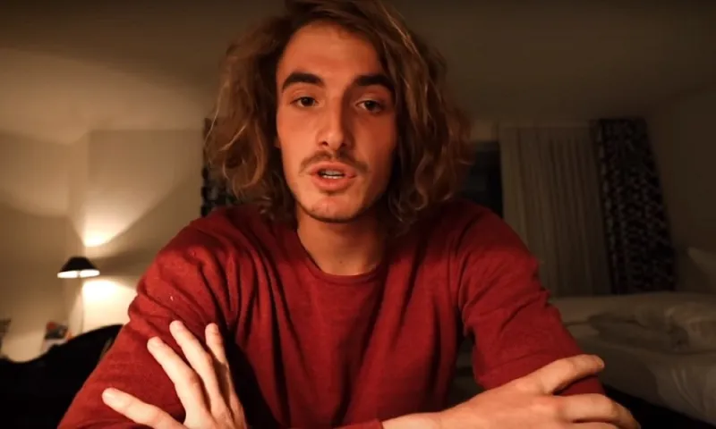 Τσιτσιπάς: Θύμα χάκερ ο λογαριασμός του στο Instagram (pics)