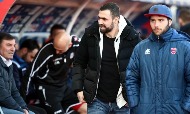 Μανιάτης και Μπουμάλ προλαβαίνουν Παναθηναϊκό