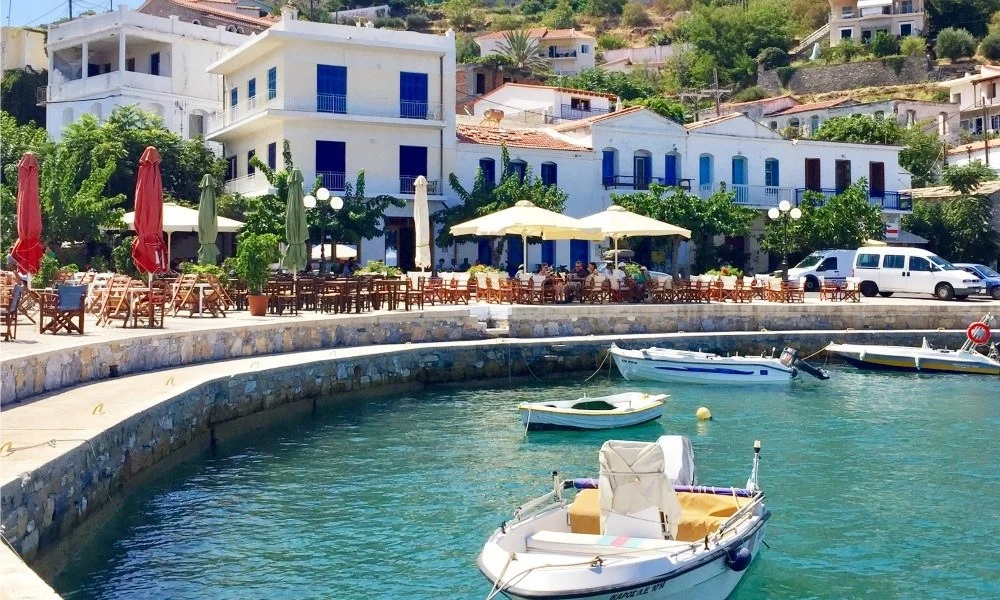 Το μέρος όπου οι άνθρωποι ξεχνούν…να πεθάνουν! Και είναι ελληνικό! (vid)