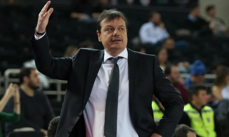 Αταμάν: «Σέβομαι πολύ τον Μπλατ»