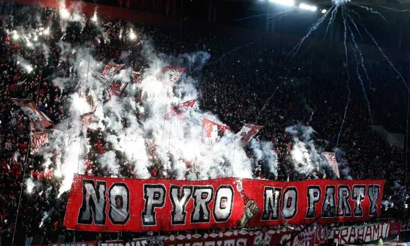 Ολυμπιακός-ΑΕΚ: Χρηματική «καμπάνα» στους «ερυθρόλευκους»
