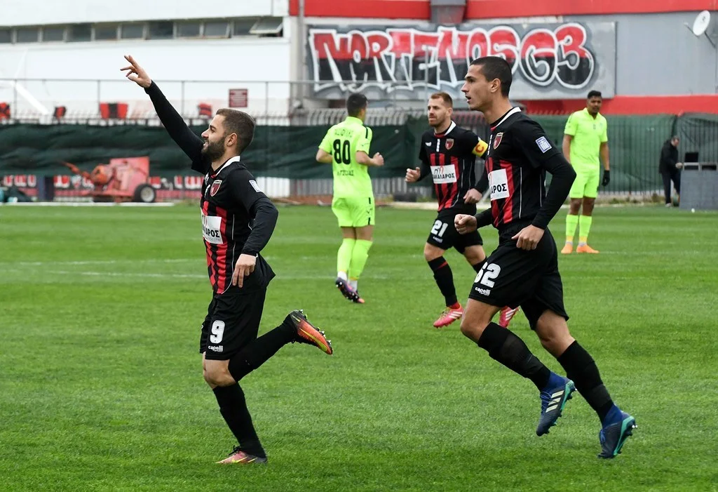 «Χτυπάει» 2η θέση η Παναχαϊκή, 1-0 τον Απόλλωνα Λάρισας (vid)