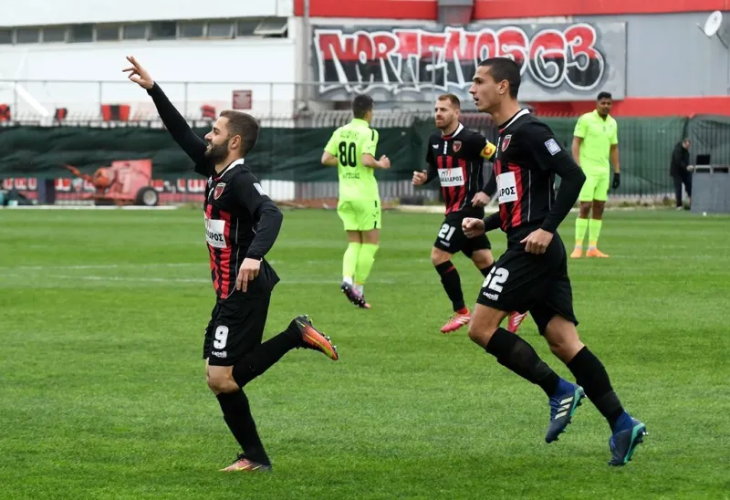 «Χτυπάει» 2η θέση η Παναχαϊκή, 1-0 τον Απόλλωνα Λάρισας (vid)
