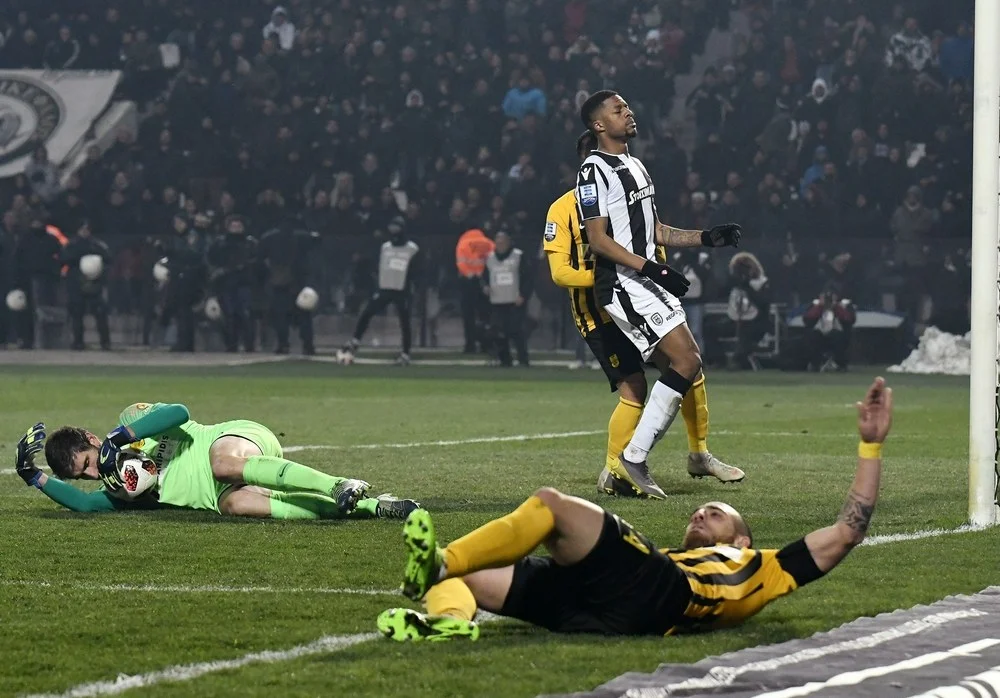 ΠΑΟΚ-Αρης 1-1:  "Φρέναρε" τον... πρωταθλητή!