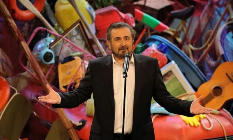 Λάκης Λαζόπουλος: Έτσι εξηγείται το τρέιλερ της νέας εκπομπής του (vid)