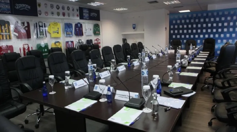 Συνεδριάζει για τις χορηγίες η Super League