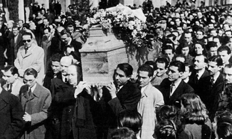«Ηχήστε οι Σάλπιγγες» - Σαν σήμερα η κηδεία του Κωστή Παλαμά
