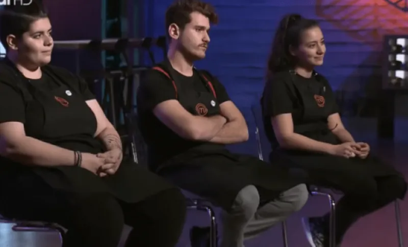 MasterChef: Ντυμένοι στα μαύρα όλοι οι παίκτες (vid)