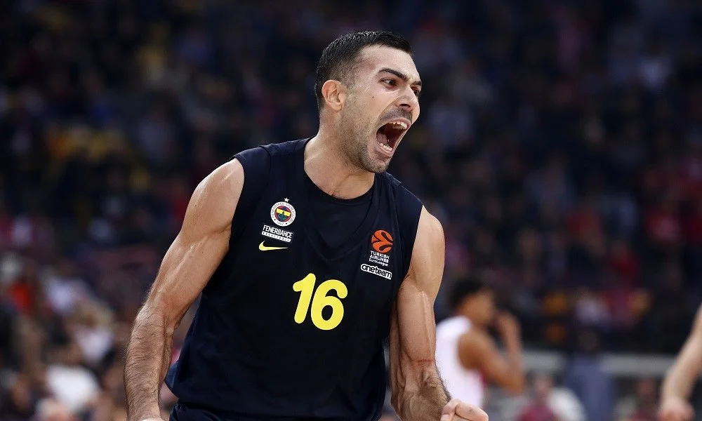 Euroleague: Με Σλούκα το Top-10 (vid)