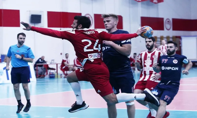 Ηandball Premier: Νίκησαν πριν από το ντέρμπι Ολυμπιακός και ΠΑΟΚ