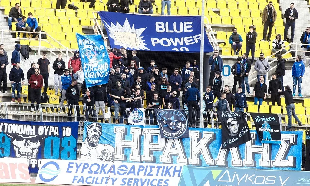 Χαμός στον Ηρακλή - Συνθήματα στη Μίκρα (pic)