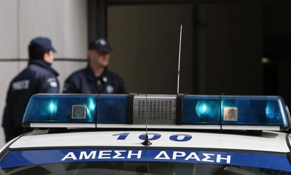 Documento: Διάρρηξη στα γραφεία της εφημερίδας (pics)