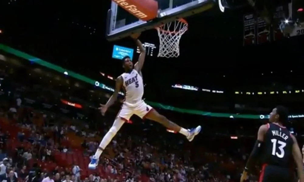 NBA: Το alley oop του Τζόουνς κατακτά το Top-10 (vid)