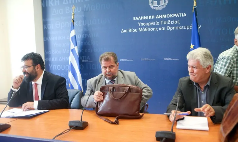 Βασιλειάδης-Γκαγκάτσης: Τα ραντεβού στη Βουλή