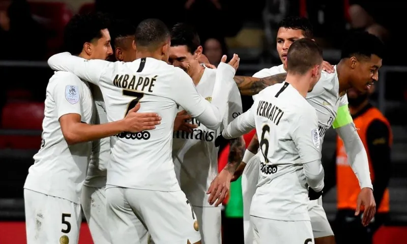 Στο +17 η Παρί, 4-0 την Ντιζόν