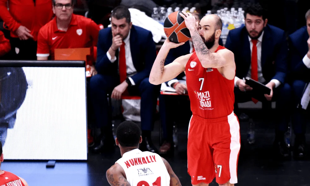 Αρμάνι-Ολυμπιακός: Χτύπησε ο Σπανούλης!
