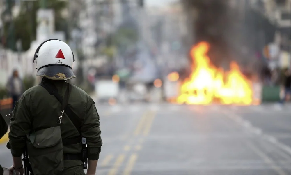 Παναιτωλικός - ΠΑΟΚ: Επεισόδια πριν το παιχνίδι (vid)