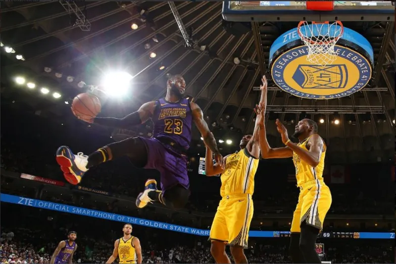 NBA: Οι φανέλες των ομάδων ζυγίζουν… εκατομμύρια!