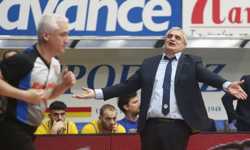 Πεδουλάκης: «Ο περιπτεράς θα είχε καλύτερο σχέδιο»!