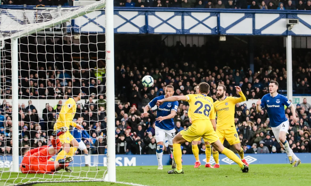 Premier League: Η Τσέλσι παραπαίει… (vid)
