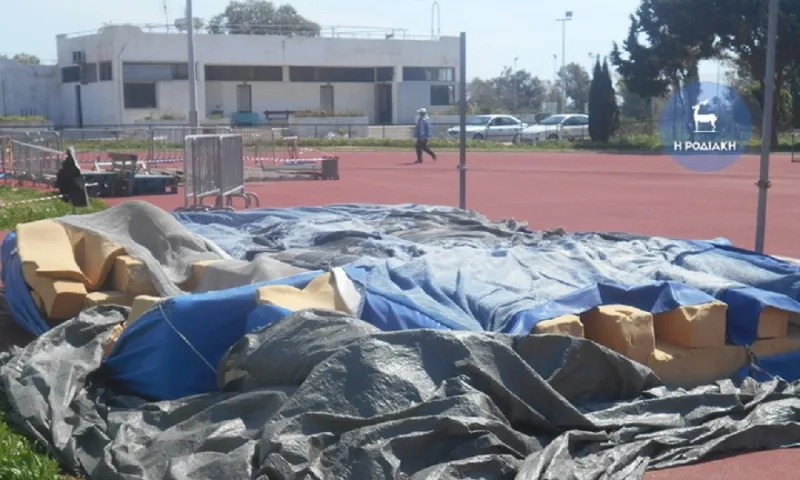 Απίστευτο! Δείτε που έκαναν μήκος στη Ρόδο (pics)