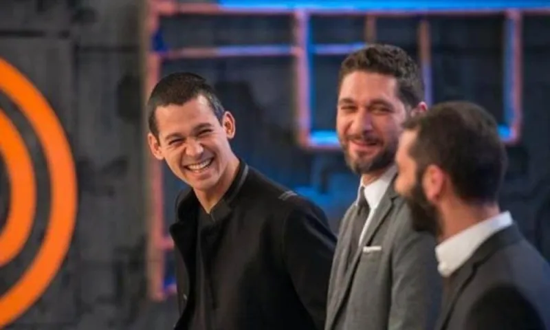 Master Chef: Η πρώτη αποχώρηση από το Silver Award (vids)