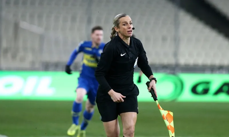 Κουρομπύλια: Βοηθός στα προημιτελικά του Τσάμπιονς Λιγκ!