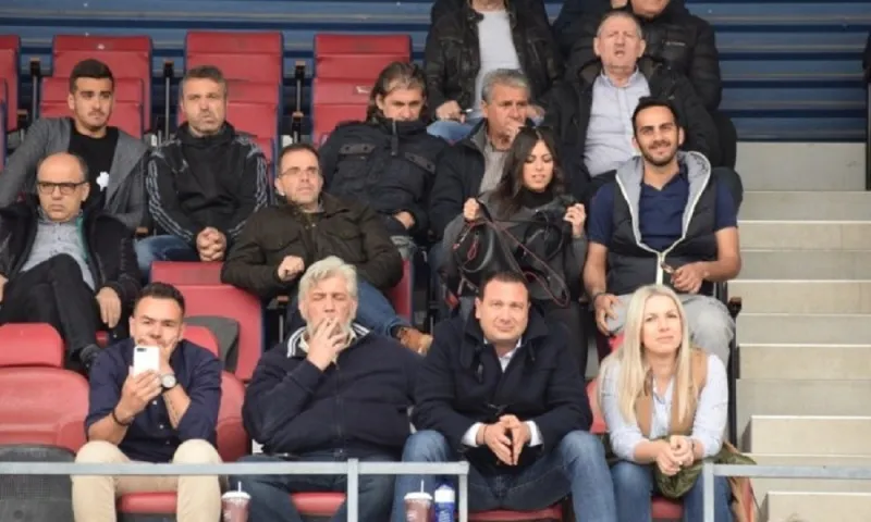 Τέλος η αποχή στα Τρίκαλα- Αϊβάζολου: «Ντροπή σας»!