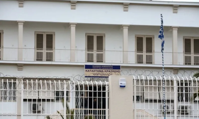 Φυλακές Κορυδαλλού: Βρέθηκε μαχαιρωμένος κρατούμενος