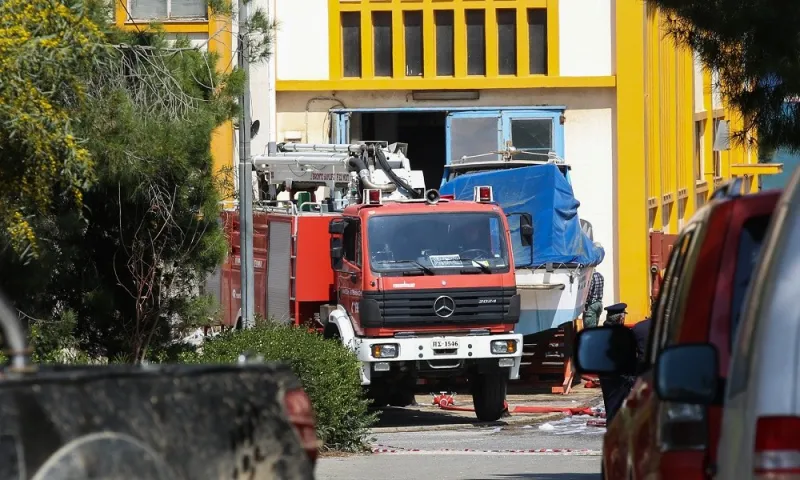 Αιγάλεω: Φωτιά ξέσπασε στο ποδοσφαιρικό γήπεδο