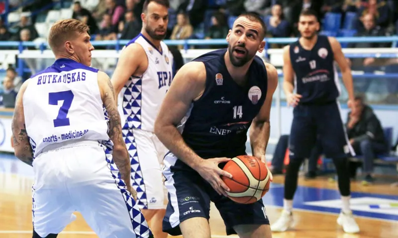 Α2: Σε Καβάλα, Πάτρα και Μεσολόγγι τα βλέμματα