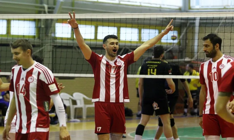 Volley League: Άνετα στα ημιτελικά ο Ολυμπιακός