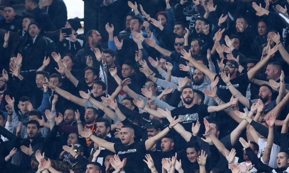 ΟΦΗ: Πώς σχολίασε τα πανό των οπαδών του