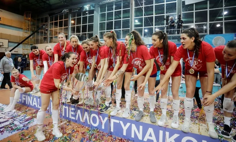 Ολυμπιακός - ΑΟ Θήρας 3-1: Θρυλικό ένατο σερί Κύπελλο (vid)