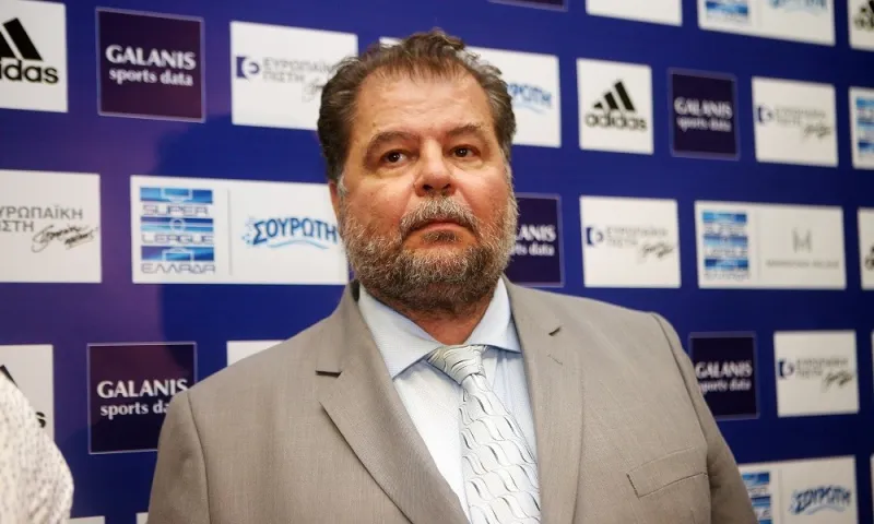 Super League: Παραιτήθηκε ο Μπαταγιάννης!