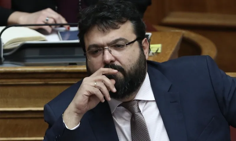 Αναδιάρθρωση-Βασιλειάδης: Τα πρώτα «όχι» βουλευτών του ΣΥΡΙΖΑ