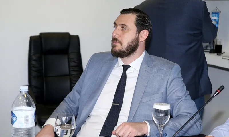 Ο Παναθηναϊκός «ισοφάρισε» τη στήριξη της ΑΕΚ