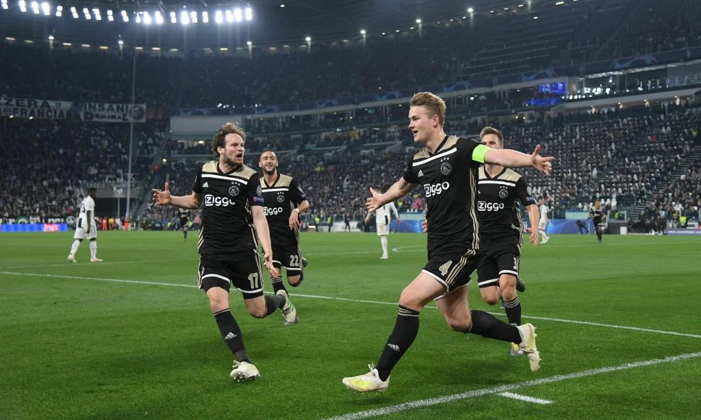 Champions League: Αποθέωση του Άγιαξ απ’ όλη την Ευρώπη