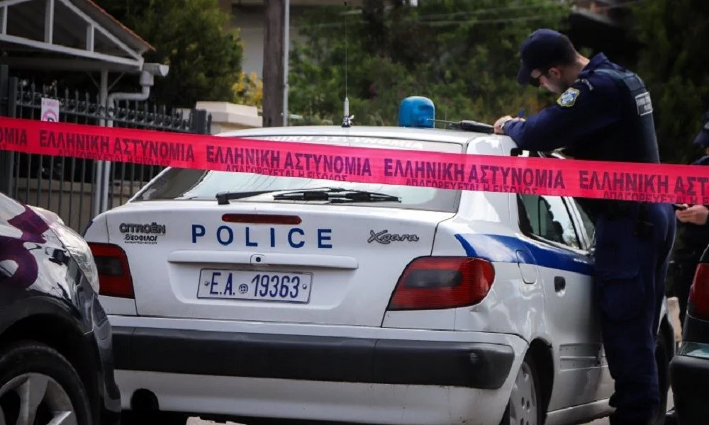 Αιματηρή συμπλοκή αλλοδαπών στην Ομόνοια - Τέσσερις τραυματίες