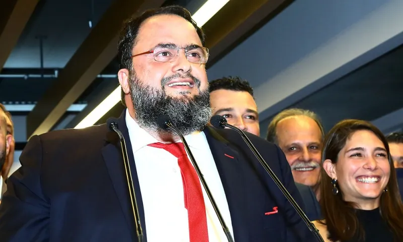 Μαρινάκης: «Κρατάει ψηλά τη σημαία της Ελλάδας»