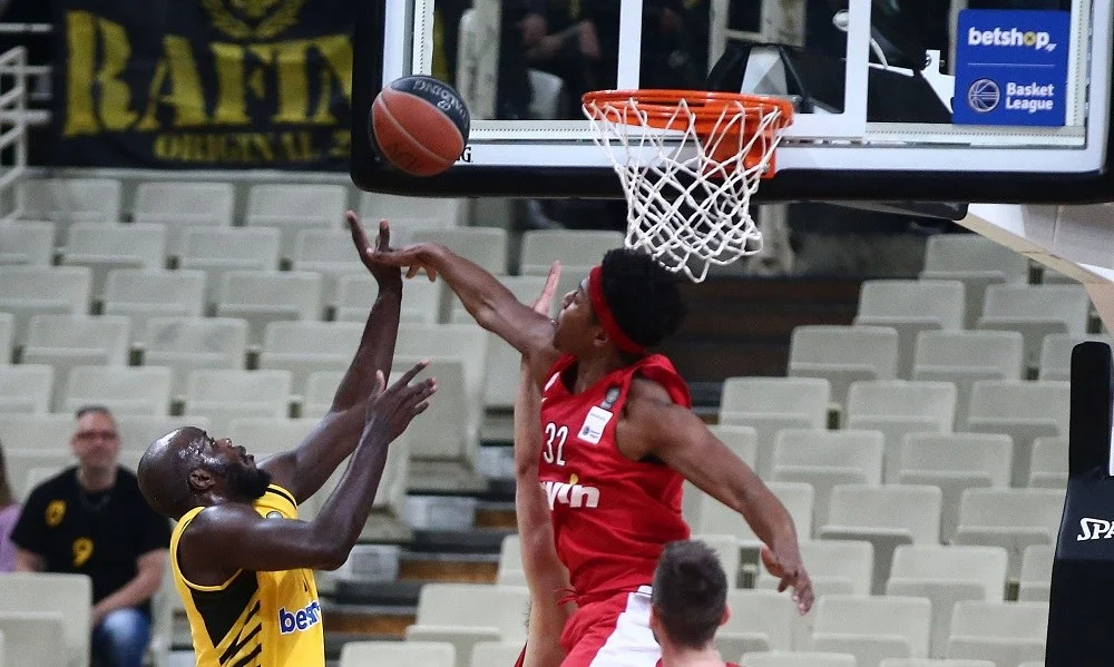 ΑΕΚ - Ολυμπιακός 67-76: Περίπατος με επτά παίκτες (videos)
