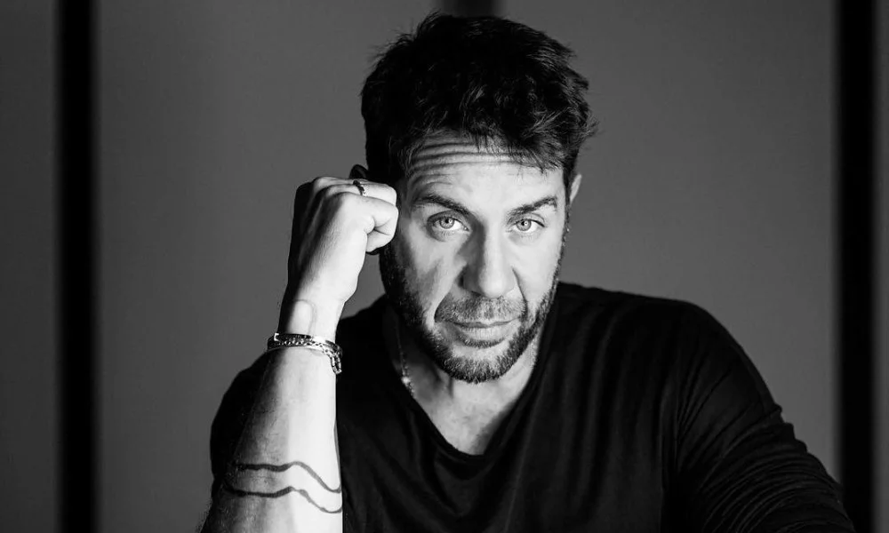 Μαζωνάκης - Οινόπνευμα Φθηνό: «Όσο ζω…» η συνέχεια δικιά σας!